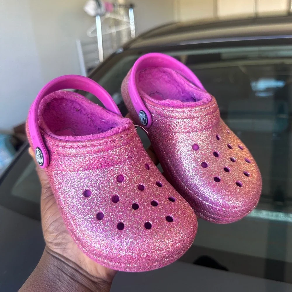 Crocs Kids Classic Lined Glitter Clogs Size 11 Pink Sparkle Sandals